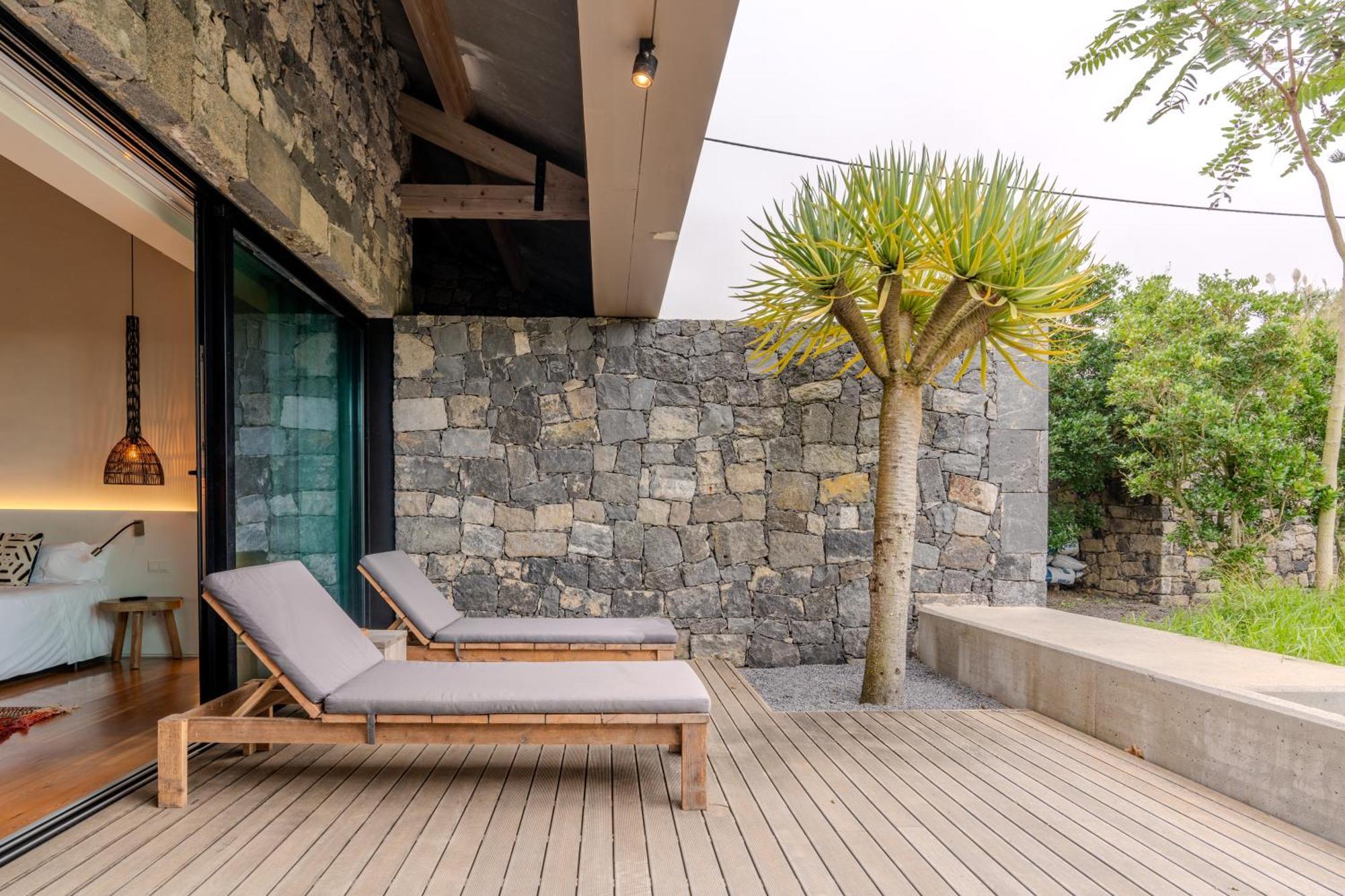 Sensi Azores Nature And Spa Ginetes Pokoj fotografie The hotel's private beach