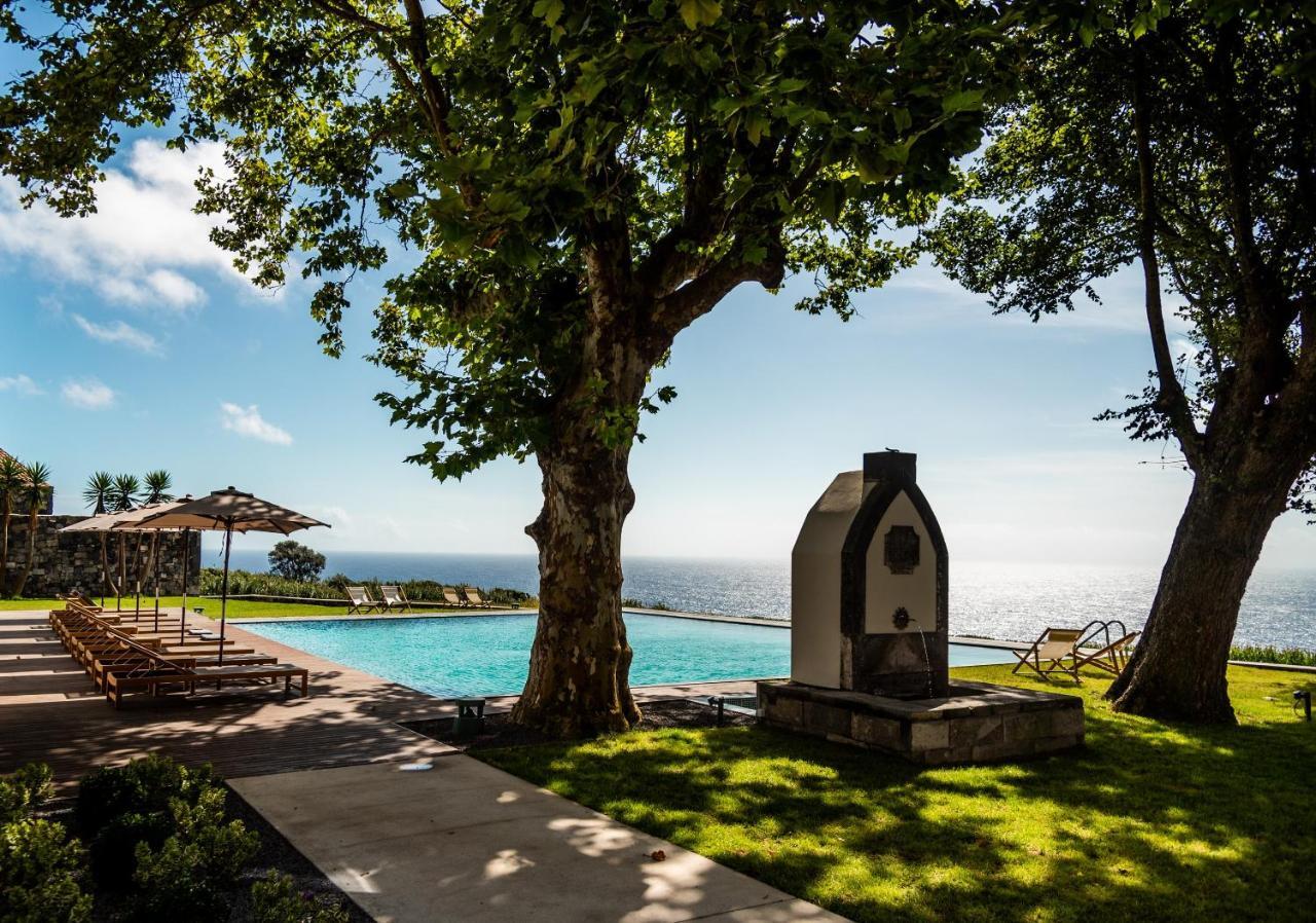 Sensi Azores Nature And Spa Ginetes Exteriér fotografie The swimming pool at the hotel